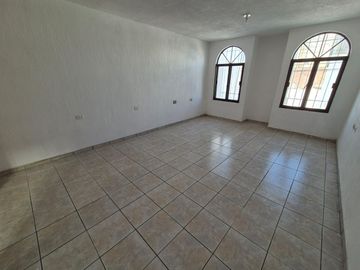 CASA EN RENTA VIVEROS