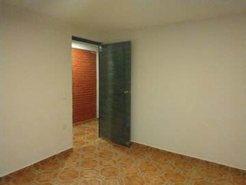 VENDO CASA RESIDENCIAL EN BOSQUES DE OMITLAN