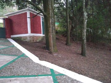 VENDO CASA RESIDENCIAL EN BOSQUES DE OMITLAN