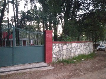 VENDO CASA RESIDENCIAL EN BOSQUES DE OMITLAN