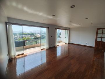 SAN BORJA ALQUILER DE ESPECTACULAR DEPARTAMENTO EN ZONA TRANQUILA FRENTE A PARQUE