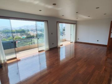 SAN BORJA ALQUILER DE ESPECTACULAR DEPARTAMENTO EN ZONA TRANQUILA FRENTE A PARQUE