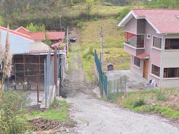 Hermoso Terreno en venta 1.608m2 sector Lagunas del Sol - El Valle.
