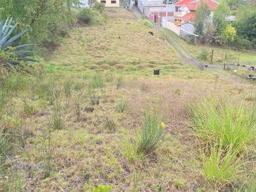 Hermoso Terreno en venta 1.608m2 sector Lagunas del Sol - El Valle.