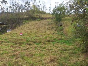 Hermoso Terreno en venta 1.608m2 sector Lagunas del Sol - El Valle.