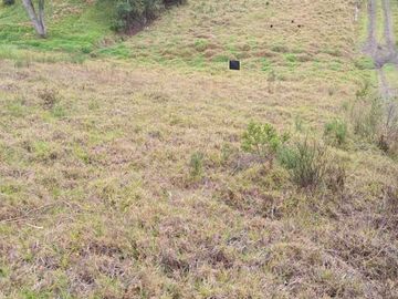 Hermoso Terreno en venta 1.608m2 sector Lagunas del Sol - El Valle.