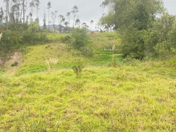 Hermoso Terreno en venta 1.608m2 sector Lagunas del Sol - El Valle.