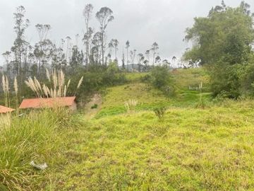 Hermoso Terreno en venta 1.608m2 sector Lagunas del Sol - El Valle.
