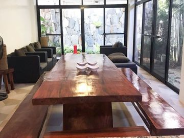5BR House in Tagaytay Southridge Estate for Sale