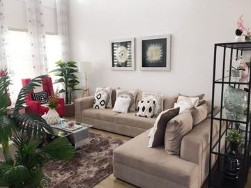 5BR House in Tagaytay Southridge Estate for Sale