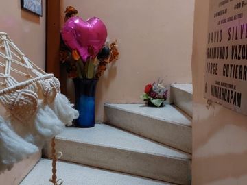 CASA AMPLIA SOBRE AV. DALIAS DE 4 RECAMARAS