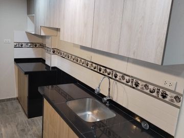Moderno Departamento con Balcon, Frente a Parque, 3 Habitaciones