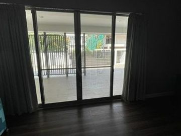 For Sale 5 bedrooms Noble Residence