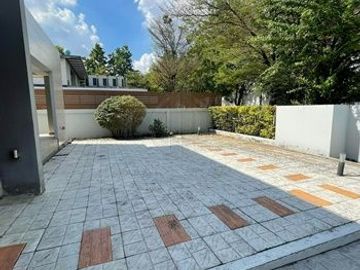 For Sale 5 bedrooms Noble Residence