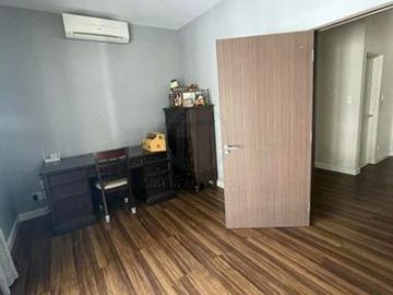 For Sale 5 bedrooms Noble Residence