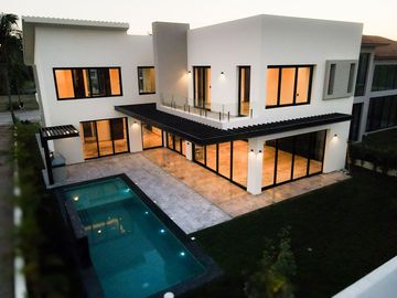 EXCLUSIVA RESIDENCIA EN  LOS TIGRES RESIDENCIAL EN NUEVO VALLARTA
