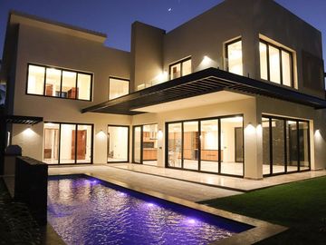 EXCLUSIVA RESIDENCIA EN  LOS TIGRES RESIDENCIAL EN NUEVO VALLARTA
