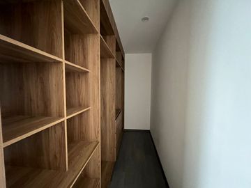 CASA EN VENTA FRACC LOMALTA, TRES MARÍAS CASA CLUB, GIMNASIO, ETC ZONA DE HOSPITALES
