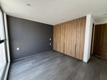 CASA EN VENTA FRACC LOMALTA, TRES MARÍAS CASA CLUB, GIMNASIO, ETC ZONA DE HOSPITALES