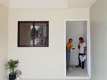 Luxury Townhouse Living in Antipolo – Near Entrance, South-Facing, & Priced to Sell! 3-Bedroom w/3T&B 2-Car Garage 2-Storey Ahanna Residences! 30K RF