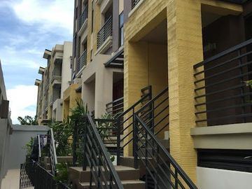 FOR SALE - Townhouse in Garden Homes at Circulo Verde, Calle Industria, Brgy. Bagumbayan, Quezon City
