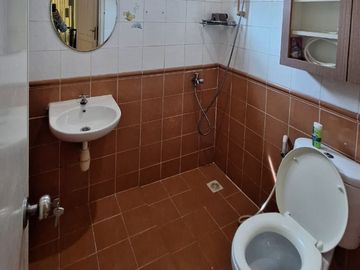 2 Storey Freehold House in Puri Casablanca Batam Center for Sale - Fully Furnished