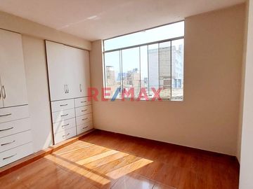 ¡Exclusivo departamento en venta el Los Olivos! ¡Vista exterior!