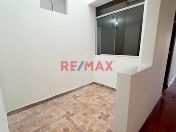 ¡Exclusivo departamento en venta el Los Olivos! ¡Vista exterior!