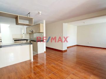 ¡Exclusivo departamento en venta el Los Olivos! ¡Vista exterior!