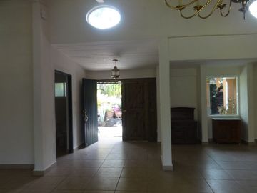 VENTA DE CASA S/CALLE COL. RANCHO CORTES, CUERNAVACA