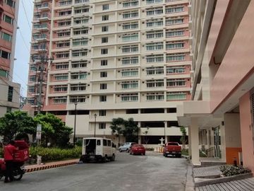 2bedroom condo in manila peninsula agdren near sm manila santa ana manila