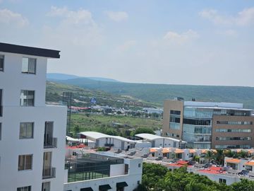 VENTA DEPARTAMENTO  PENTHOUSE EN TORRE PREMIER SANTA FE JURIQUILLA VISTA ESPECTACULAR