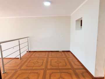 Casa en Venta Obrero Independiente Loma de Puengasí
