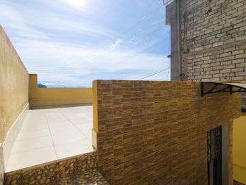 Casa en Venta Obrero Independiente Loma de Puengasí