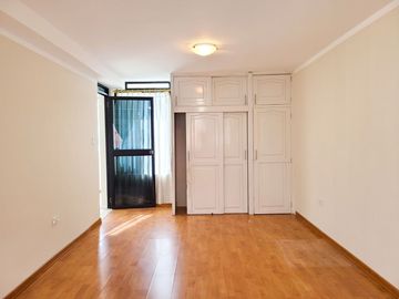 Casa en Venta Obrero Independiente Loma de Puengasí