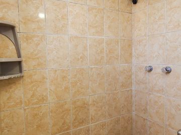 Casa en Venta Obrero Independiente Loma de Puengasí