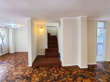 Casa en Venta Obrero Independiente Loma de Puengasí