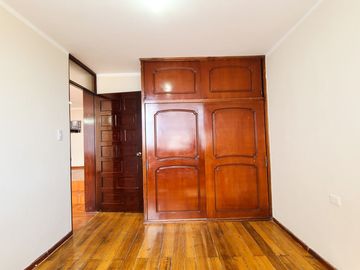 Casa en Venta Obrero Independiente Loma de Puengasí