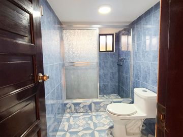 Casa en Venta Obrero Independiente Loma de Puengasí