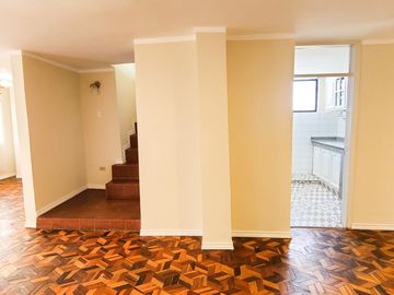 Casa en Venta Obrero Independiente Loma de Puengasí