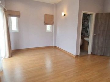 New 2-storey house for sale, spacious interior, Saraphi District, Chiang Mai