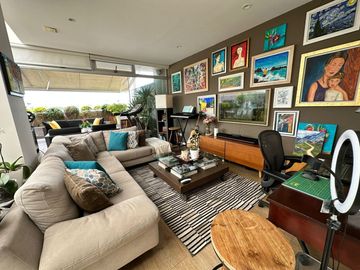 EN VENTA LUJOSO PENT HOUSE CON PISCINA Y LINDA TERRAZA. A MEDIA CUADRA DE LA CLÍNICA ANGLO AMERICANA MIRAFLORES.