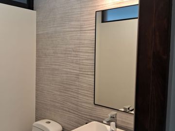 CASA NUEVA EN VENTA EN CAÑADAS DEL ARROYO, CORREGIDORA, EN ESQUINA CON HABITACION EN PLANTA BAJA