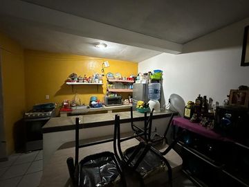 VENTA DE CASA EN LA COL. PRIMO TAPIA PONIENTE.