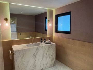 RESIDENCIA DE LUJO EN VENTA BOSQUES DE LAS LOMAS