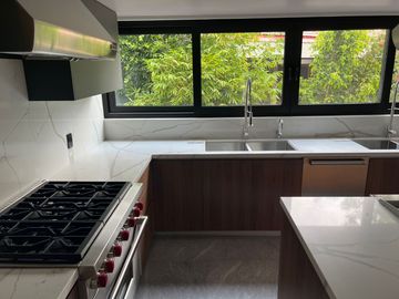 RESIDENCIA DE LUJO EN VENTA BOSQUES DE LAS LOMAS