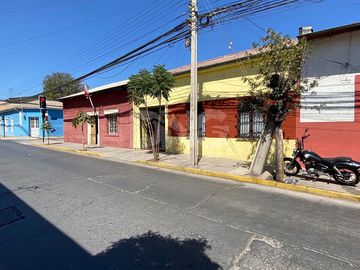 San Felipe – En venta casa en el centro de la ciudad   UF4.200