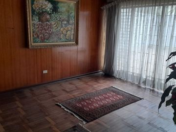 BAJÓ DE PRECIO!!!! CASA:  2 FRENTES, AVENIDA Y PARQUE