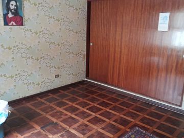 BAJÓ DE PRECIO!!!! CASA:  2 FRENTES, AVENIDA Y PARQUE