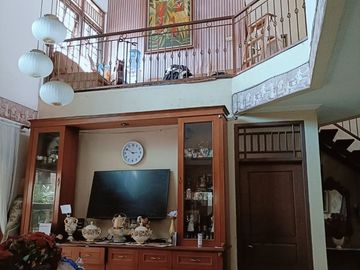 Rumah strategis lantai 2 di Bintaro Sektor 5, Komplek Perkici
